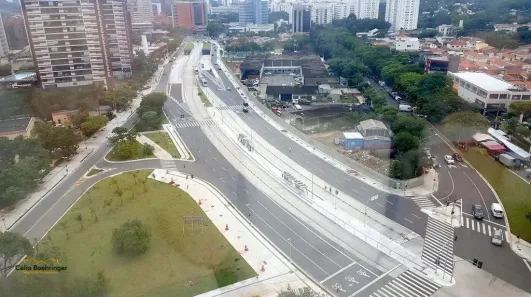 Sala Comercial para alugar, 632m² no Jardim Caravelas, São Paulo