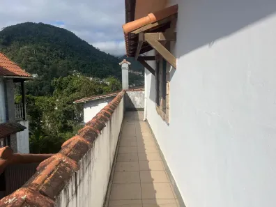 Casa com 4 Quartos à venda, 212m² no Castelanea, Petrópolis