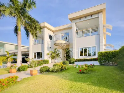 Casa com 6 Quartos à venda, 950m² no Lagoa Redonda, Fortaleza