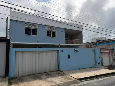 Casa com 5 Quartos para alugar, 300m² no Farol, Maceió