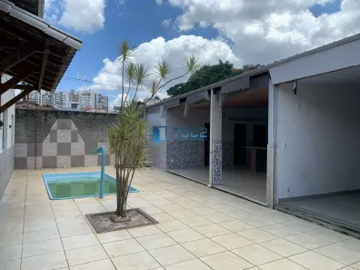 Casa com 4 Quartos para venda ou aluguel, 237m² no Parque Guarua, Juiz de Fora