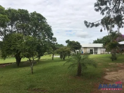 Fazenda/Sítio com 4 Quartos à venda, 600m² no Jardim Nova Esperança, Jacareí