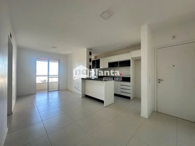 Apartamento com 2 Quartos à venda, 76m² no Barreiros, São José