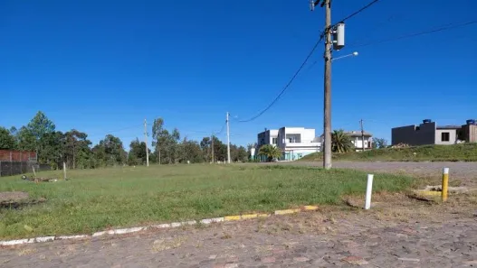 Lote/Terreno à venda, 321m² no Tomazetti, Santa Maria