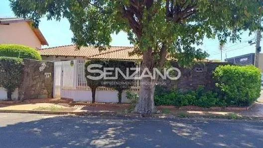 Casa com 3 Quartos para alugar, 361m² no Vila Célia, Campo Grande