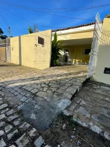 Casa com 3 Quartos para alugar, 150m² no Neópolis, Natal