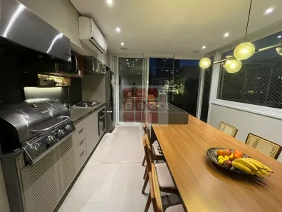 Apartamento com 3 Quartos à venda, 185m² no Vila Ipojuca, São Paulo