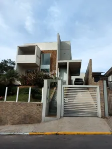 Casa com 4 Quartos à venda, 246m² no Santa Terezinha, Garibaldi