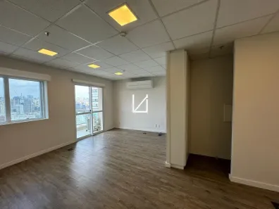 Sala Comercial à venda, 46m² no Pinheiros, São Paulo