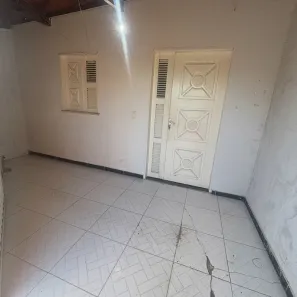 Casa com 2 Quartos à venda, 135m² no Rua Nova, Feira de Santana
