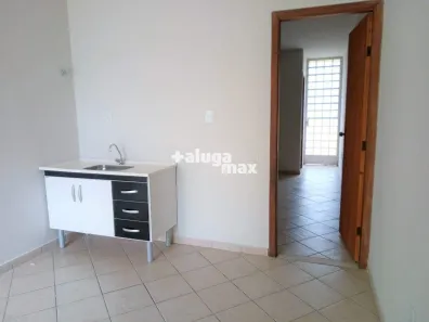 Casa com 1 Quarto para alugar, 50m² no Havaí, Belo Horizonte