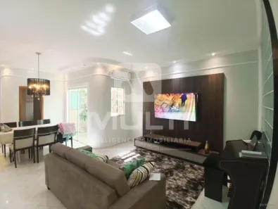 Casa com 4 Quartos à venda, 222m² no Chácaras Tubalina e Quartel, Uberlândia