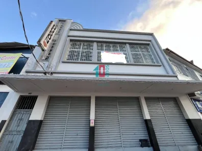 Galpão/Depósito/Armazém para alugar, 250m² no Ramos, Rio de Janeiro