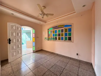 Casa com 2 Quartos para alugar, 129m² no Parque Residencial Laranjeiras, Serra