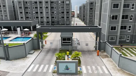 Apartamento com 2 Quartos para alugar, 41m² no Pajuçara, Maracanaú