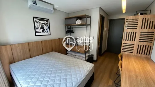 Apartamento com 1 Quarto para alugar, 21m² no Água Verde, Curitiba