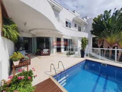 Casa com 3 Quartos à venda, 257m² no Pantanal, Florianópolis