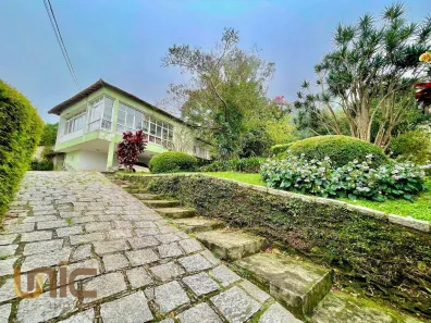 Casa com 3 Quartos à venda, 233m² no Cascata dos Amores, Teresópolis