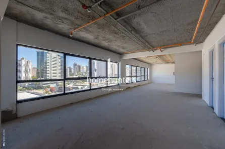 Sala Comercial para alugar, 235m² no Cambuí, Campinas