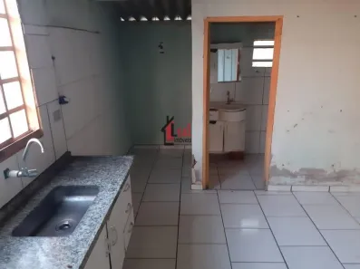 Casa com 2 Quartos para alugar, 70m² no Eneida, Presidente Prudente