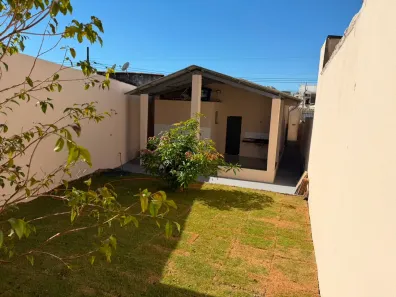 Casa com 3 Quartos à venda, 255m² no Tubalina, Uberlândia