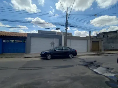 Casa com 3 Quartos à venda, 198m² no Parque Maracanã, Contagem