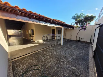 Casa com 3 Quartos à venda, 150m² no Jardim Europa, Uberlândia