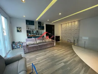 Sobrado com 4 Quartos à venda, 357m² no Vila Vitória, Santo André