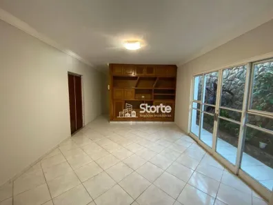 Casa com 4 Quartos à venda, 266m² no Fundinho, Uberlândia