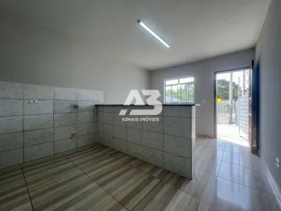 Casa com 2 Quartos para alugar, 60m² no Campo de Santana, Curitiba