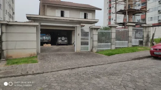 Casa com 3 Quartos à venda, 172m² no Brasília, Criciúma