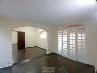 Casa com 4 Quartos para alugar, 200m² no Jardim Longatto, Mogi Mirim