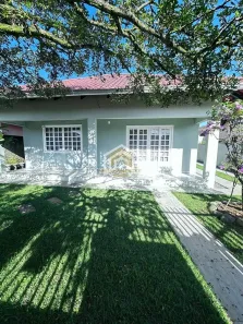 Casa com 3 Quartos à venda, 228m² no João Costa, Joinville