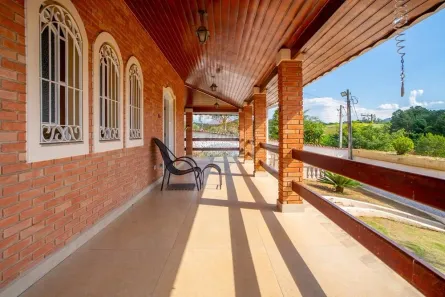 Fazenda/Sítio com 3 Quartos à venda, 245m² no Vale do Atibaia I (Batatuba), Piracaia