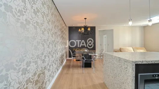 Apartamento com 2 Quartos para alugar, 65m² no Centro, Curitiba