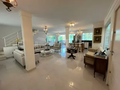 Casa de Condomínio com 4 Quartos para alugar, 269m² no Campo Belo, São Paulo