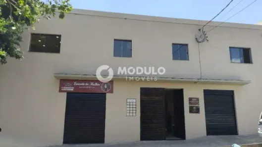 Sala Comercial para alugar, 27m² no Saraiva, Uberlândia