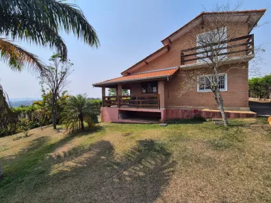 Fazenda/Sítio com 3 Quartos à venda, 165m² no Veraneio Irajá, Jacareí