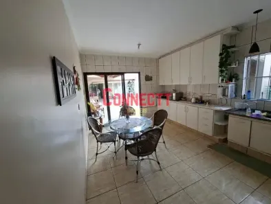 Casa com 3 Quartos à venda, 159m² no Vila Albertina, Ribeirão Preto