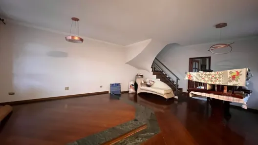 Casa com 3 Quartos à venda, 400m² no Embaré, Santos