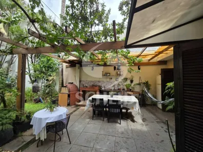 Casa com 5 Quartos para alugar, 300m² no Vila Cordeiro, São Paulo