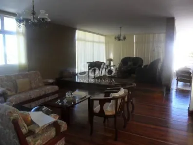 Sobrado com 4 Quartos à venda, 400m² no Lídice, Uberlândia