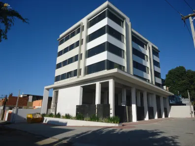 Sala Comercial para alugar, 24m² no Village Rio das Ostras, Rio das Ostras