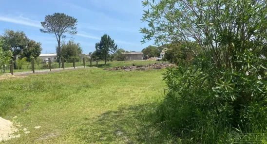 Lote/Terreno à venda, 593m² no Courhasa, Imbé