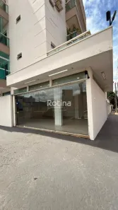 Ponto Comercial para alugar, 90m² no Santa Mônica, Uberlândia