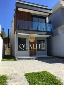 Casa com 3 Quartos à venda, 180m² no Saco Grande, Florianópolis