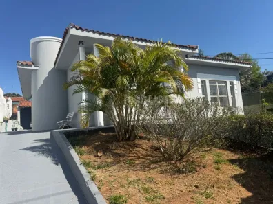 Casa com 4 Quartos à venda, 308m² no Centro, Botucatu