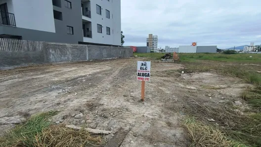 Lote/Terreno para alugar, 300m² no Nova Palhoça, Palhoça