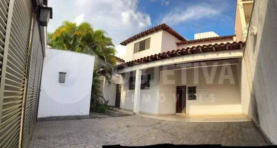 Casa com 4 Quartos à venda, 279m² no Tabajaras, Uberlândia