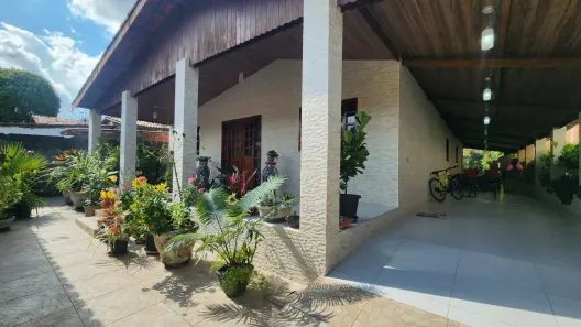 Casa com 4 Quartos à venda, 240m² no COHAB-ll, Gravatá